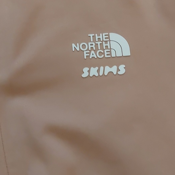 SKIMS / The Northface Ochre Women's Tan Long Sleeve Top - Picture 4 of 9